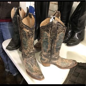 Circle g by corral boots size 7